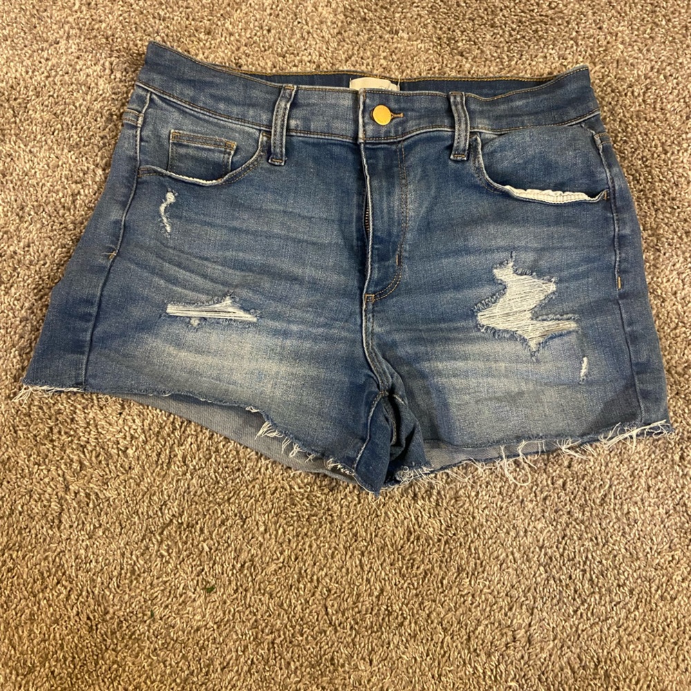 Distressed shorts